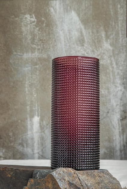 Niche vs. Designer Fragrances: Is the High Price Worth It?