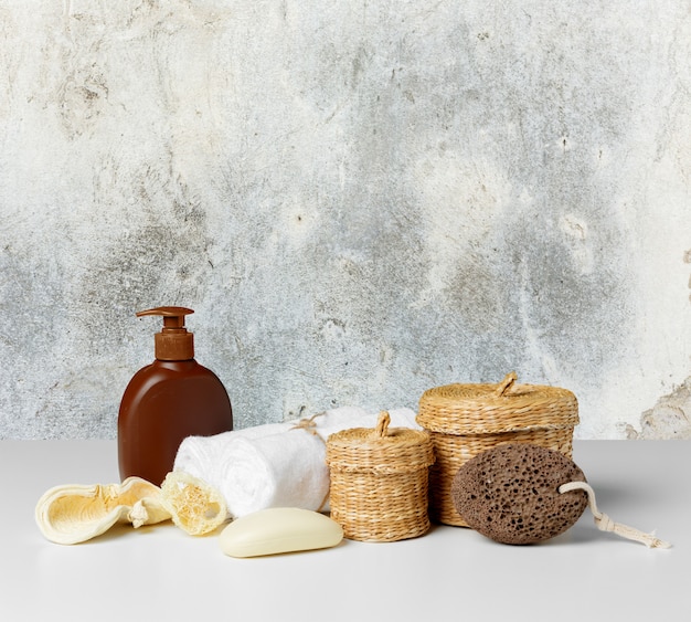 Fragrance Allergies: Irritants & Hypoallergenic Alternatives